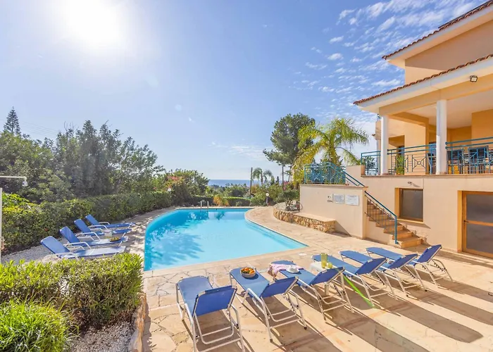 Villa Apollon Zeus Péjia